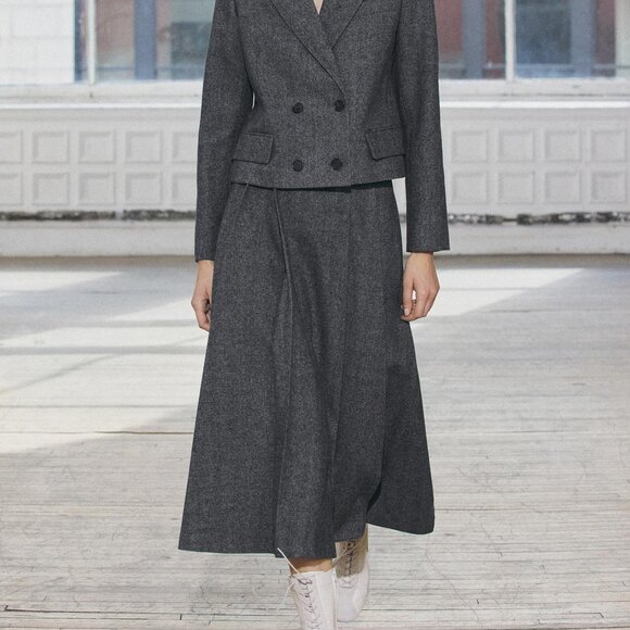 ZARA WOMAN COLLECTION BOX PLEATED MIDI SKIRT - Picture 4 of 8